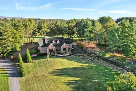 40 Birdsong Lane Edinburg VA 22824