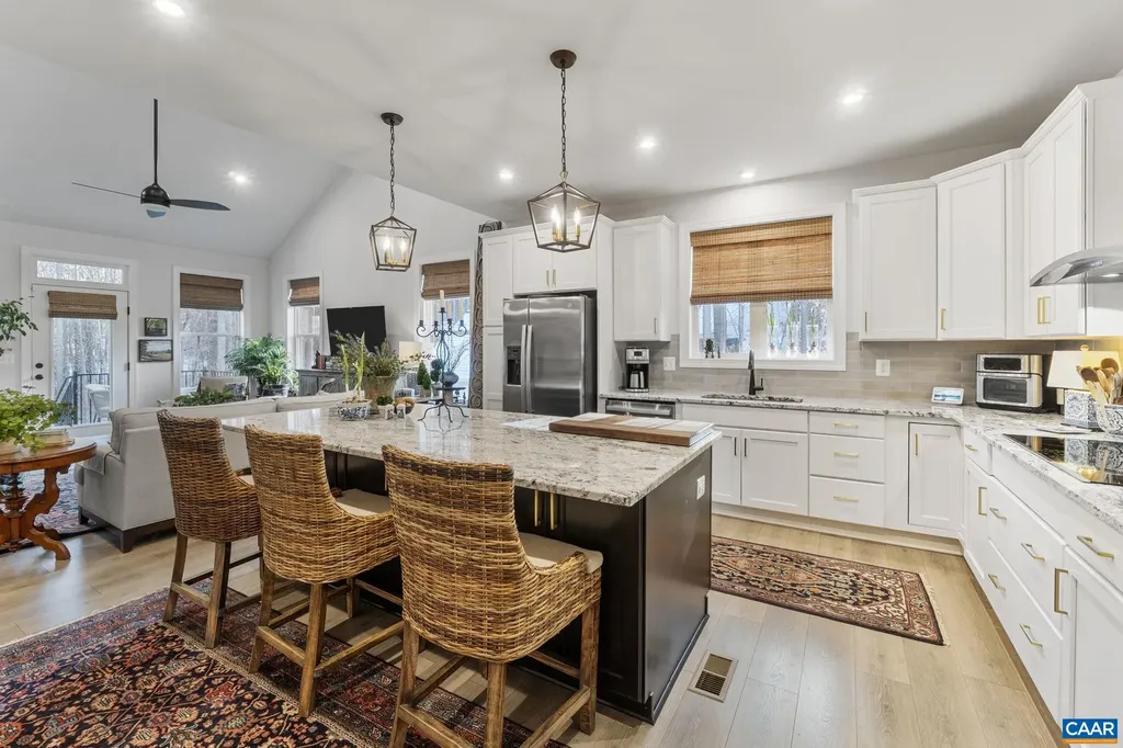 62 Pine Shadow Court Troy VA 22974