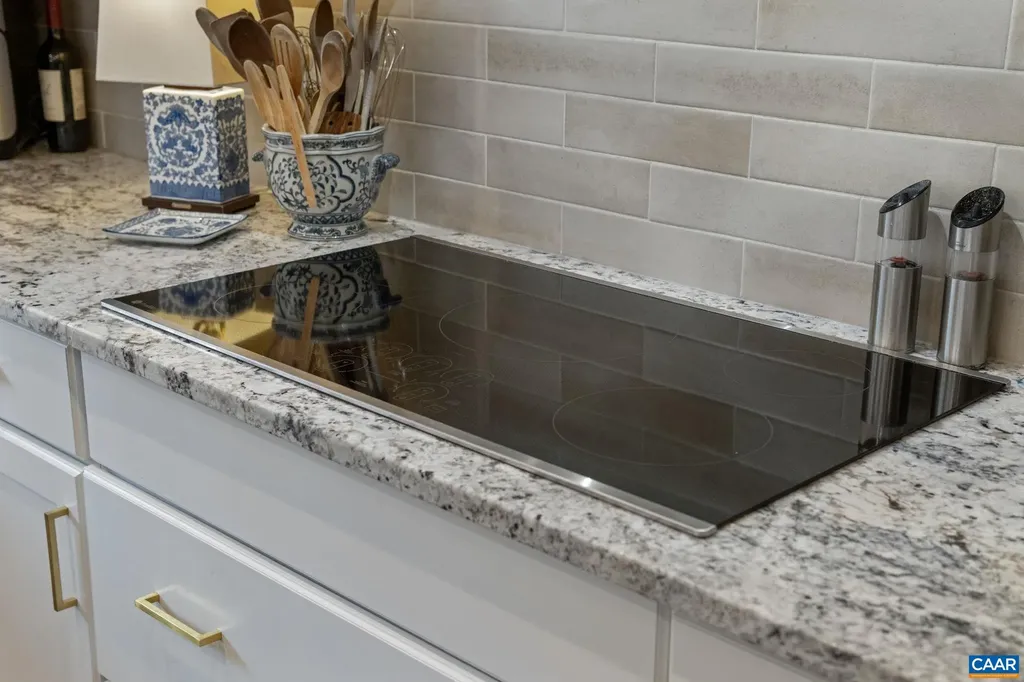 62 Pine Shadow Court Troy VA 22974