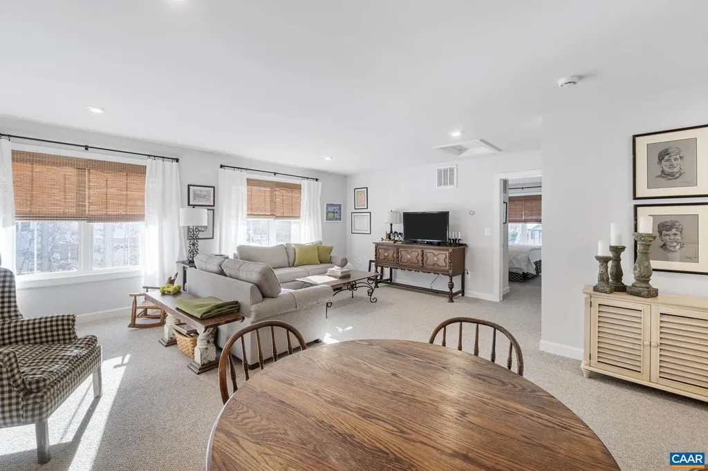 62 Pine Shadow Court Troy VA 22974