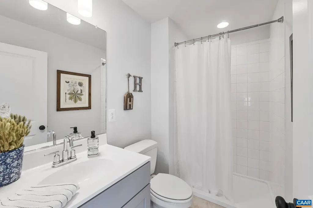 62 Pine Shadow Court Troy VA 22974