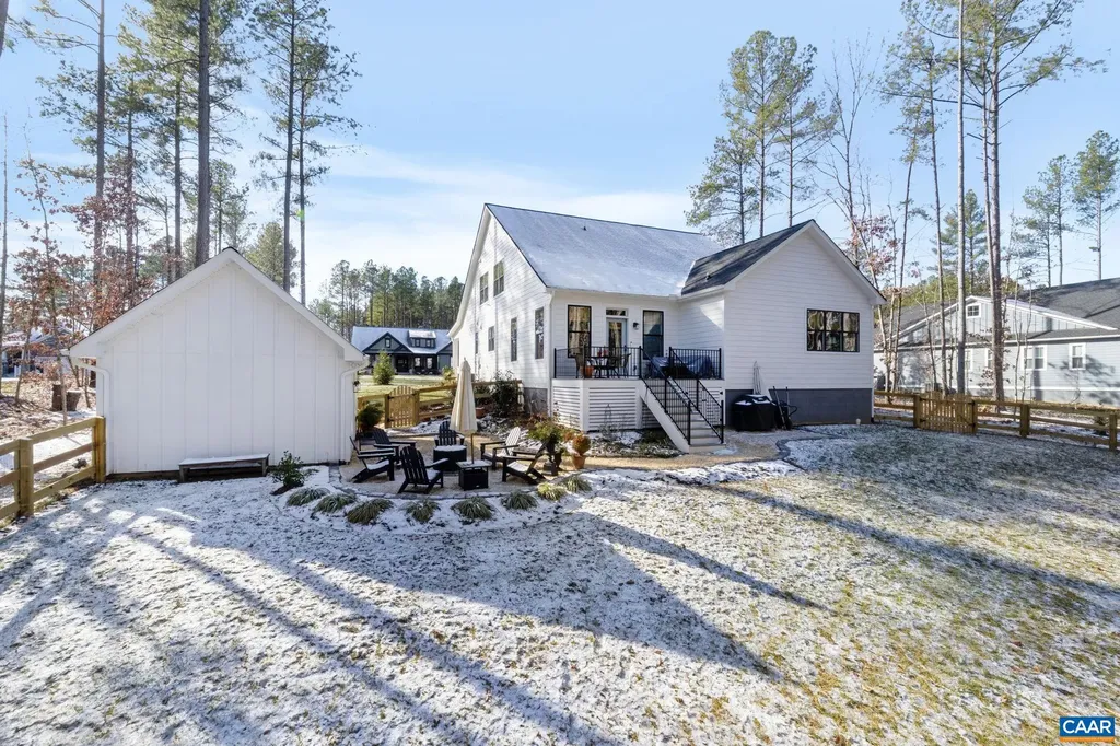 62 Pine Shadow Court Troy VA 22974