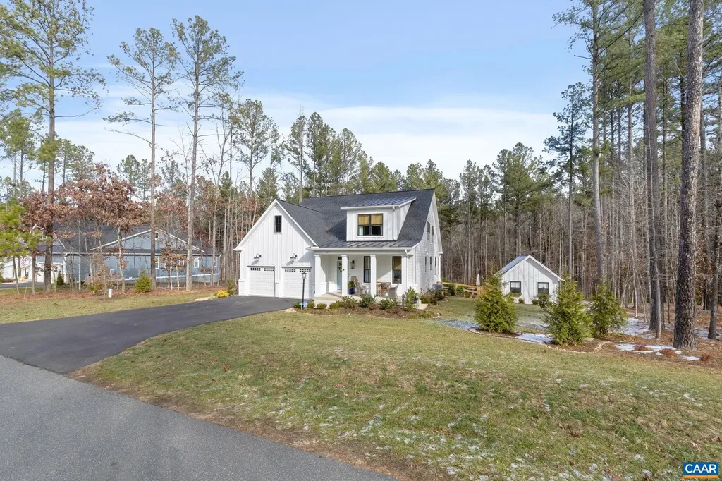 62 Pine Shadow Court Troy VA 22974