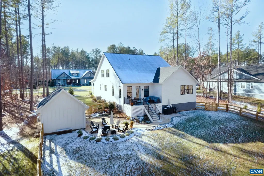 62 Pine Shadow Court Troy VA 22974