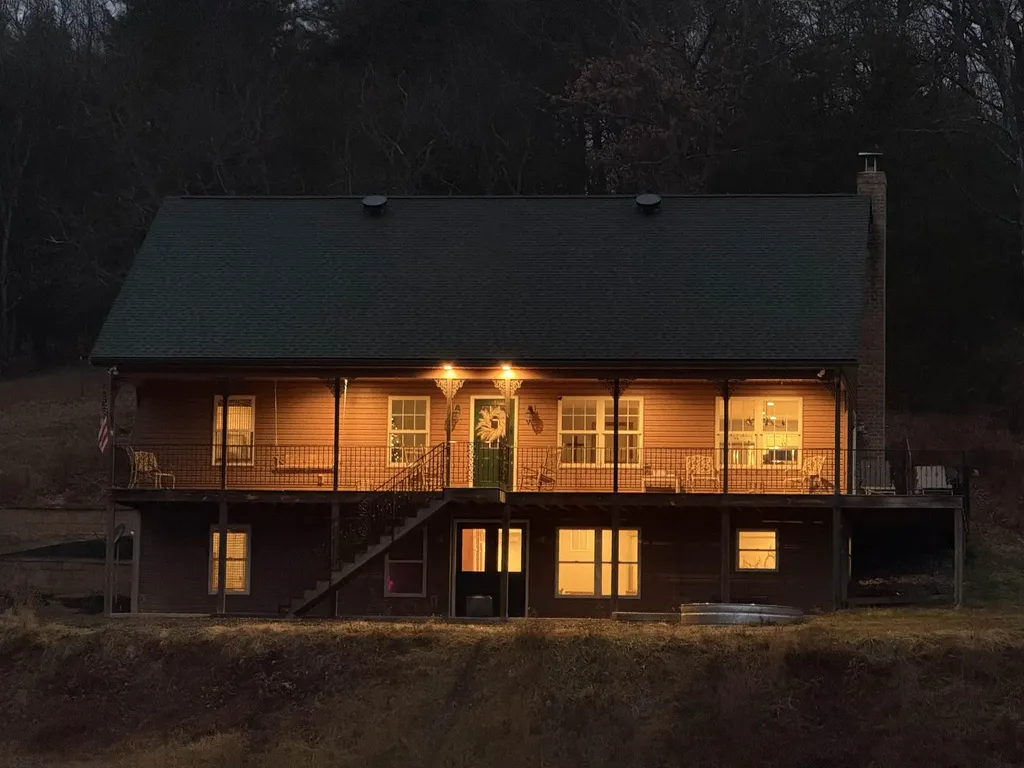 10921 Cook Town Road Bridgewater VA 22812