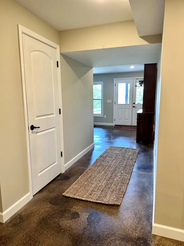 10921 Cook Town Road Bridgewater VA 22812