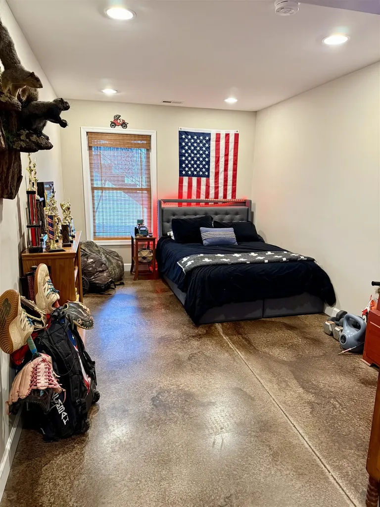 10921 Cook Town Road Bridgewater VA 22812