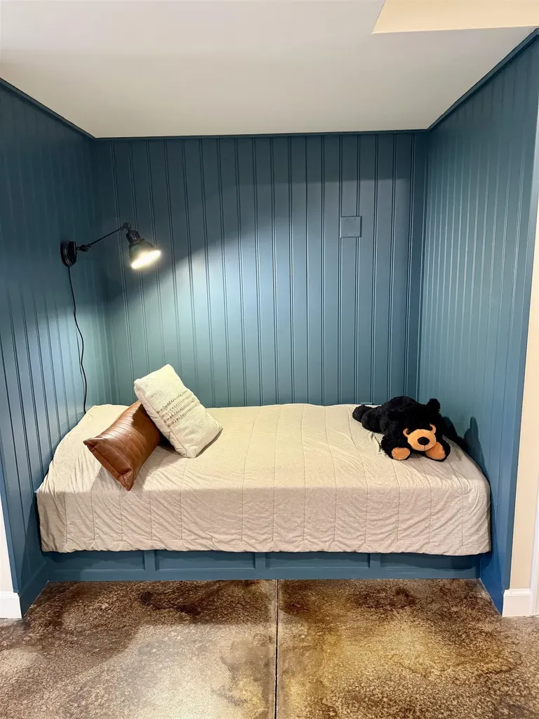 10921 Cook Town Road Bridgewater VA 22812