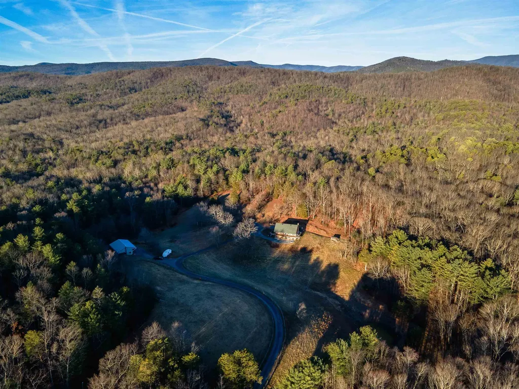 10921 Cook Town Road Bridgewater VA 22812