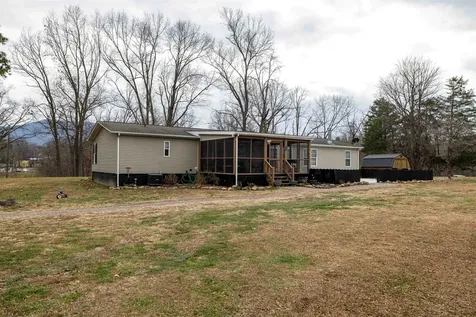 1161 Main Street E Stanley VA 22851