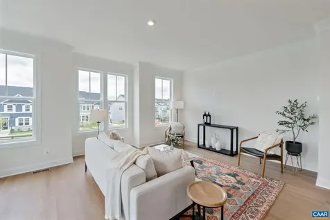 7 Ryan Way Charlottesville VA 22911