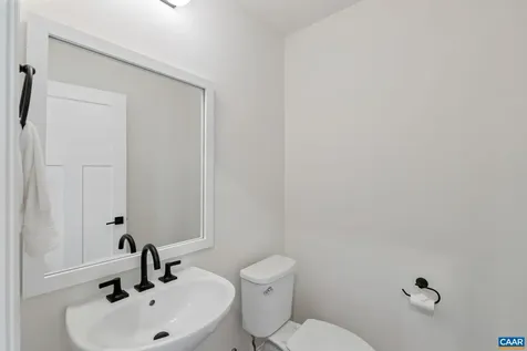 7 Ryan Way Charlottesville VA 22911
