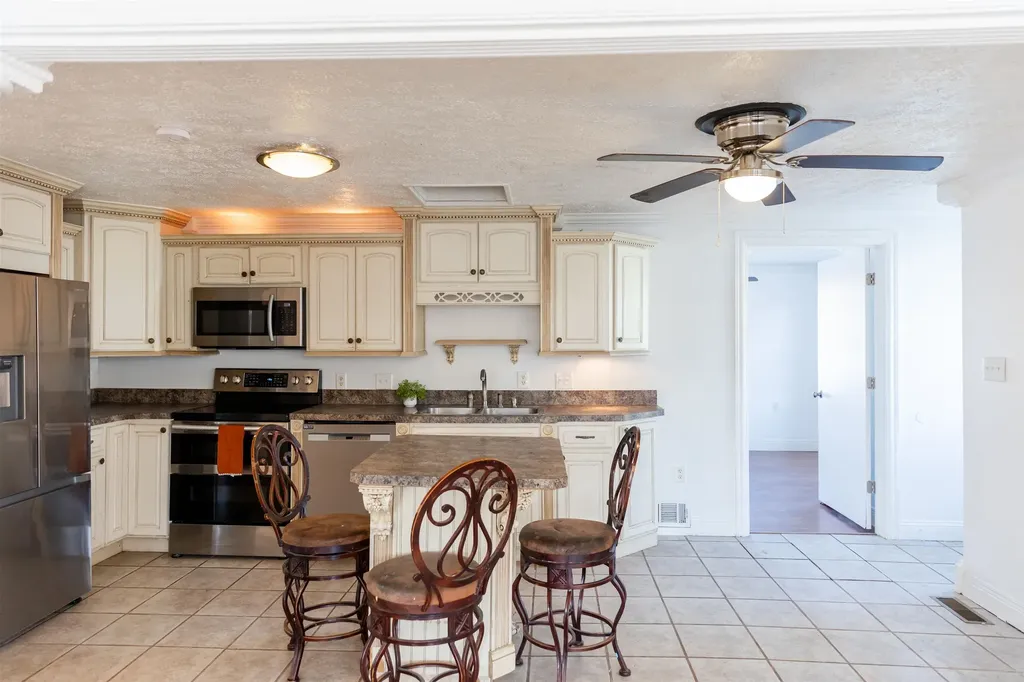 184 Hillside Drive SW Buena Vista VA 24416