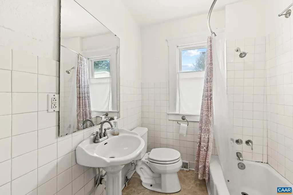 504 12th Street NW Charlottesville VA 22903