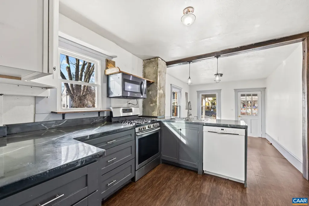 504 12th Street NW Charlottesville VA 22903