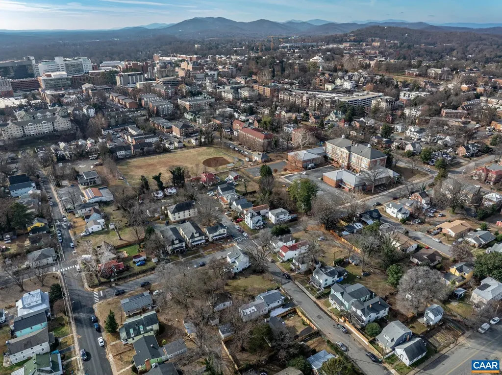 504 12th Street NW Charlottesville VA 22903