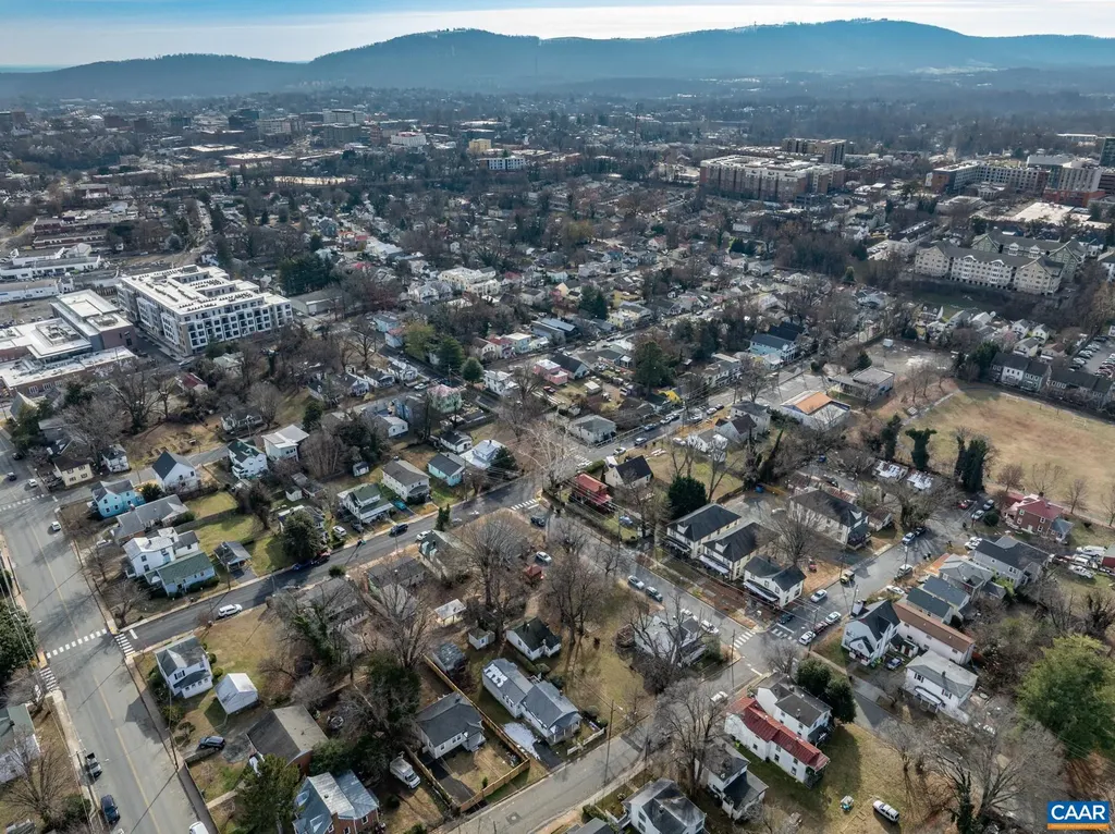 504 12th Street NW Charlottesville VA 22903