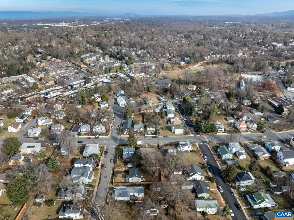 504 12th Street NW Charlottesville VA 22903