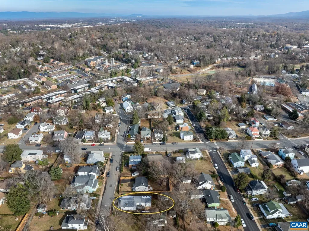 504 12th Street NW Charlottesville VA 22903