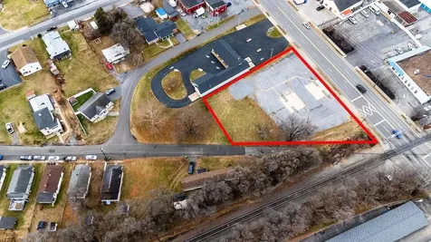 420 Poplar Avenue N Waynesboro VA 22980
