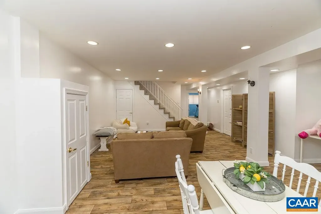 890 Jefferson Drive Palmyra VA 22963