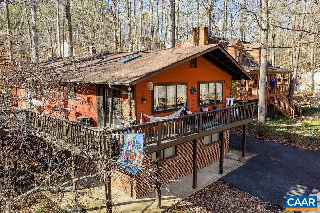 890 Jefferson Drive Palmyra VA 22963