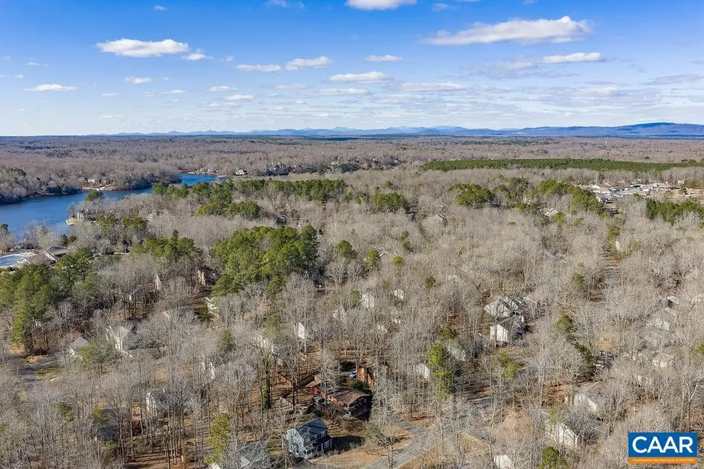 890 Jefferson Drive Palmyra VA 22963