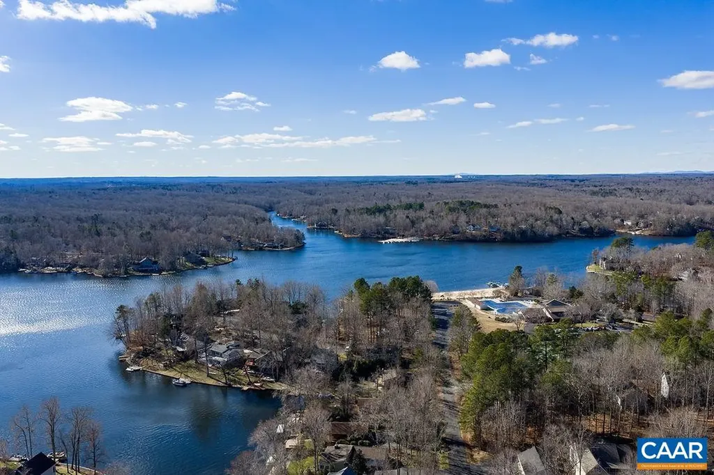 890 Jefferson Drive Palmyra VA 22963