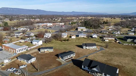 341 Park Road Stanley VA 22851