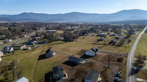 341 Park Road Stanley VA 22851