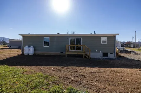 343 Park Road Stanley VA 22851