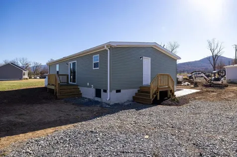 343 Park Road Stanley VA 22851
