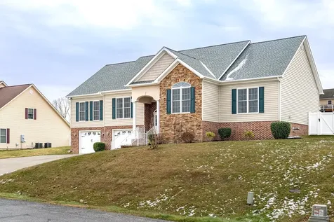 6250 Dotts Lane Penn Laird VA 22846