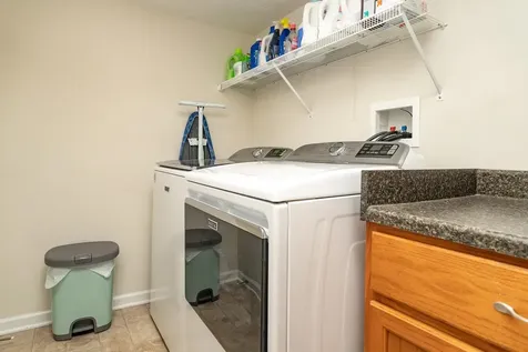 6250 Dotts Lane Penn Laird VA 22846