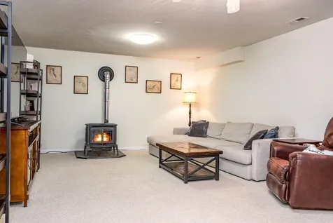 6250 Dotts Lane Penn Laird VA 22846