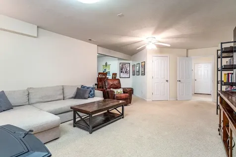 6250 Dotts Lane Penn Laird VA 22846