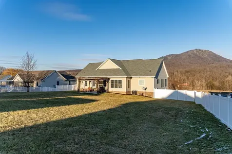 6250 Dotts Lane Penn Laird VA 22846