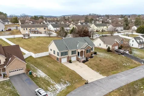6250 Dotts Lane Penn Laird VA 22846