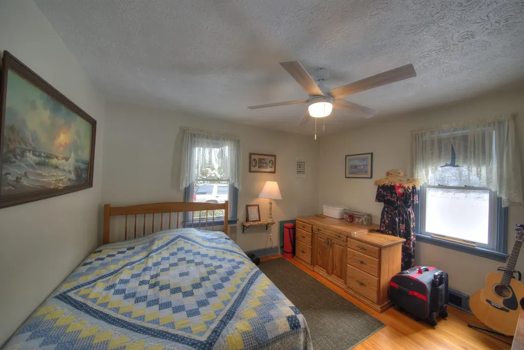 7011 South East Side Highway Elkton VA 22827