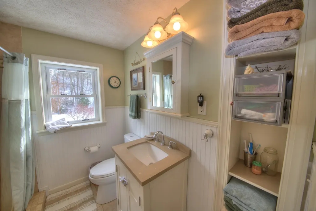 7011 South East Side Highway Elkton VA 22827