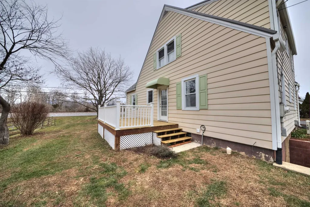 7011 South East Side Highway Elkton VA 22827