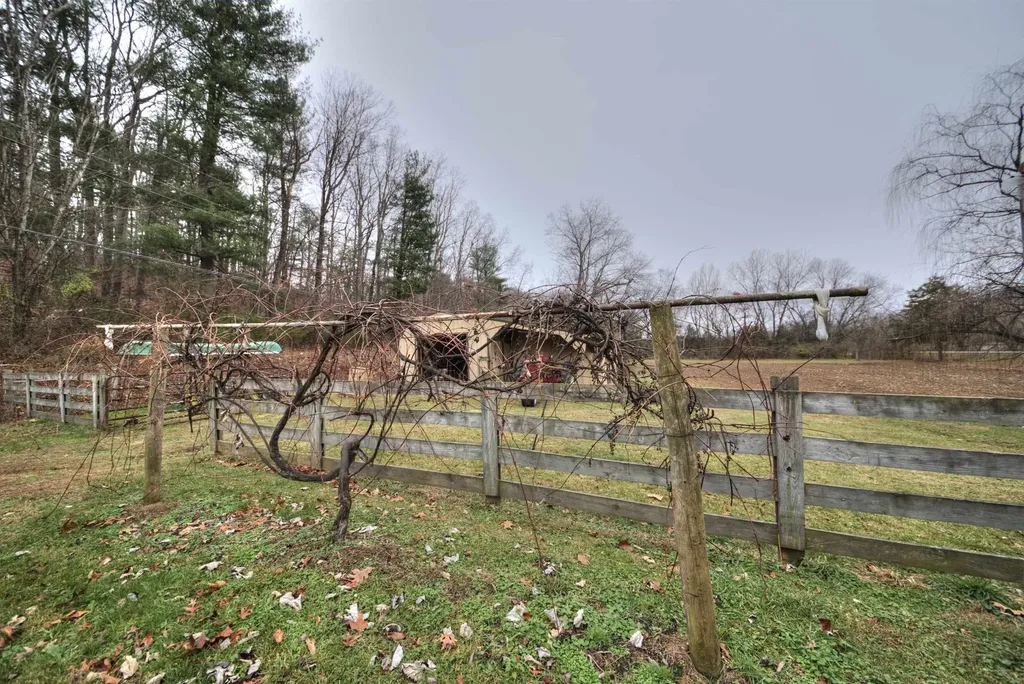 7011 South East Side Highway Elkton VA 22827