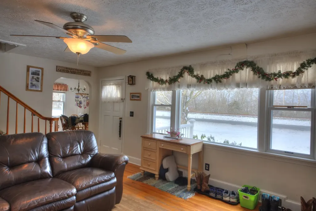 7011 South East Side Highway Elkton VA 22827