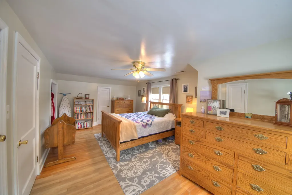 7011 South East Side Highway Elkton VA 22827