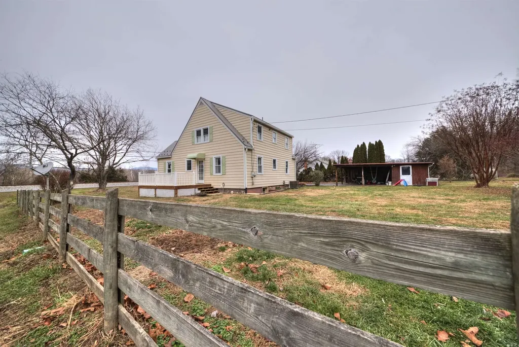 7011 South East Side Highway Elkton VA 22827