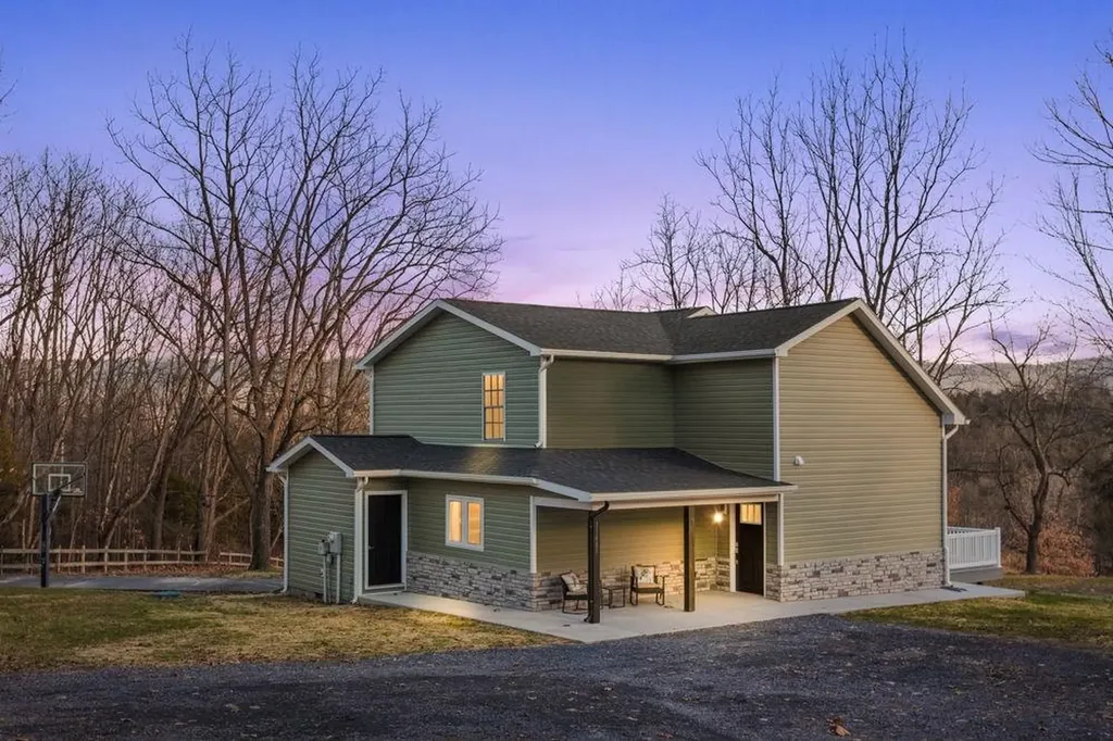 11481 Zirkle Lane Broadway VA 22815