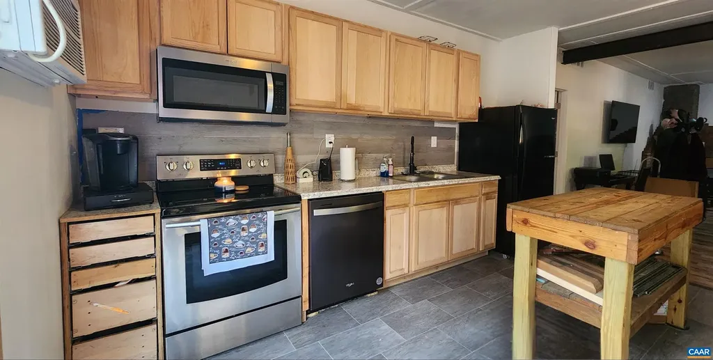 15070 Albano Road Barboursville VA 22923