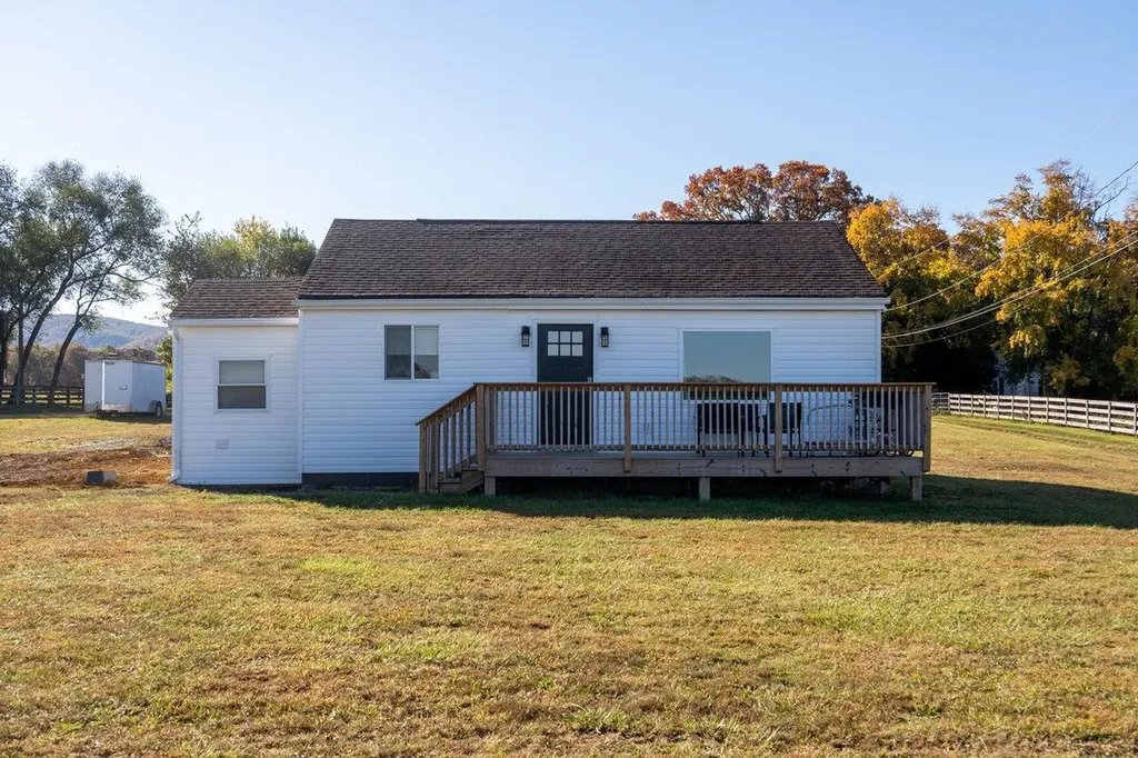 2290 Newtown Road Elkton VA 22827