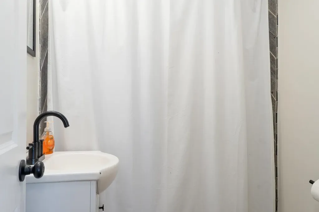 2290 Newtown Road Elkton VA 22827