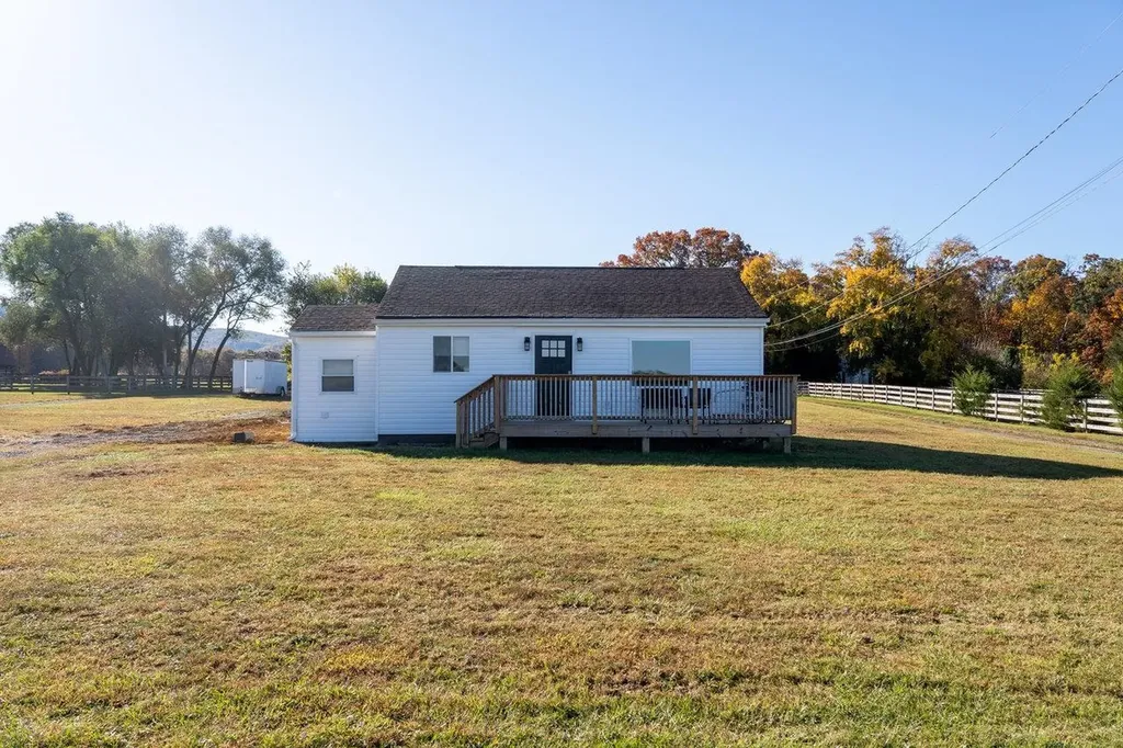 2290 Newtown Road Elkton VA 22827